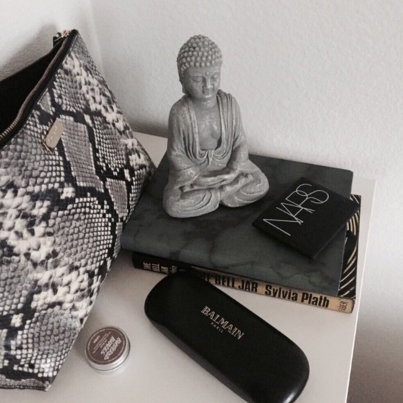 Buddha - Picture 2 of 3